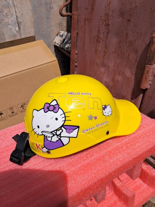 Шолом дівочий дитячий