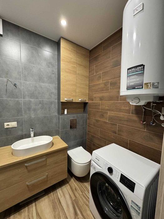 ЖК Полісся 2 | 1-кімнатна 44 м² | кухня 19 м² з ремонтом