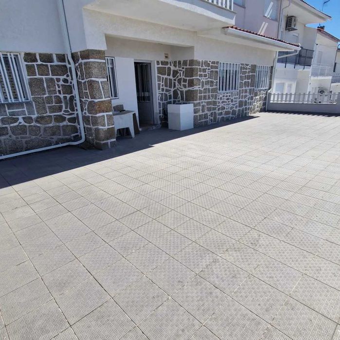 Apartamento T3+1  com garagem + grande terraço