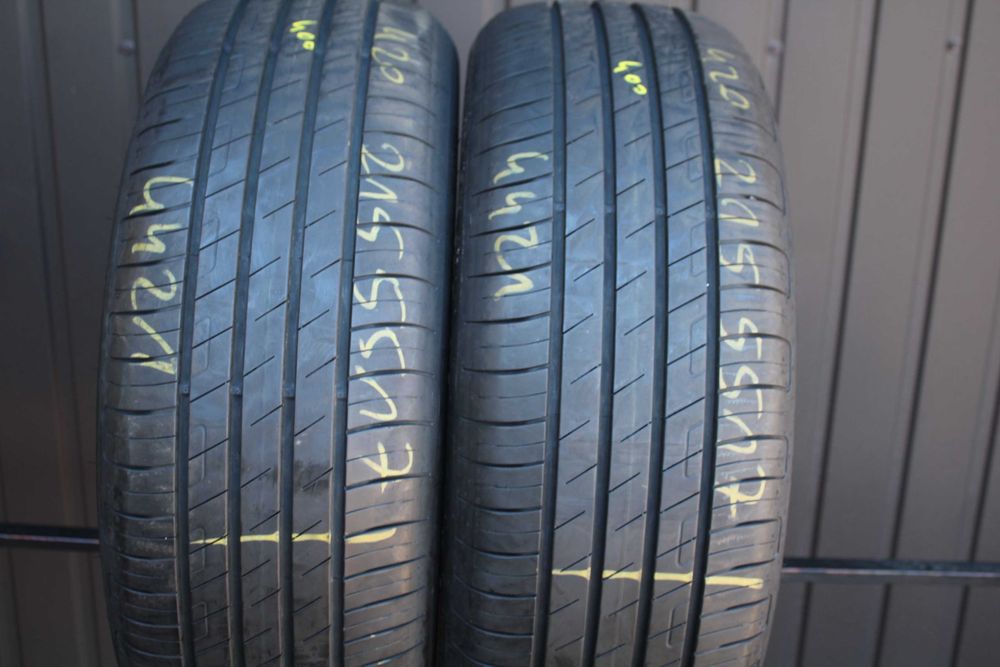215 55 R117 Goodyear Efficentgrip Performance