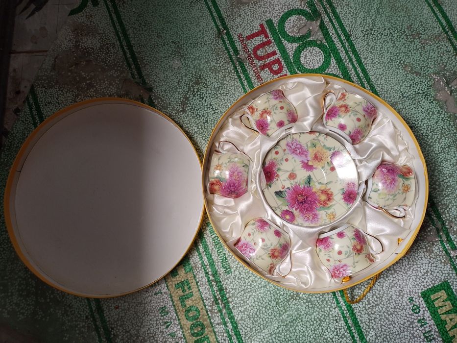 Сервіз столовий для чаю