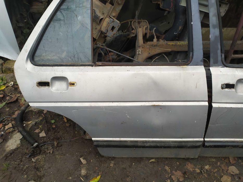 Дверка права Джета 2 VW Jetta 2