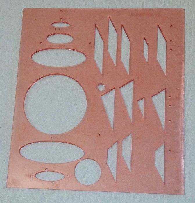 Krzywiki/krzywki kreślarskie w etui "Skala" parabola, linijka skalówka