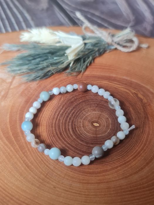 Bransoletka z kamieni