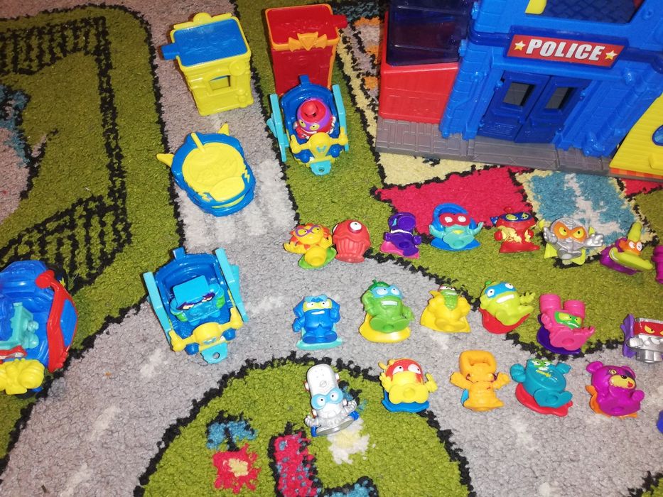 Komisariat + zestaw super zings