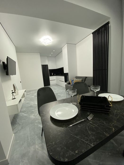 Сучасна квартира ЖК Квітковий погодинно.подобово.перша здача