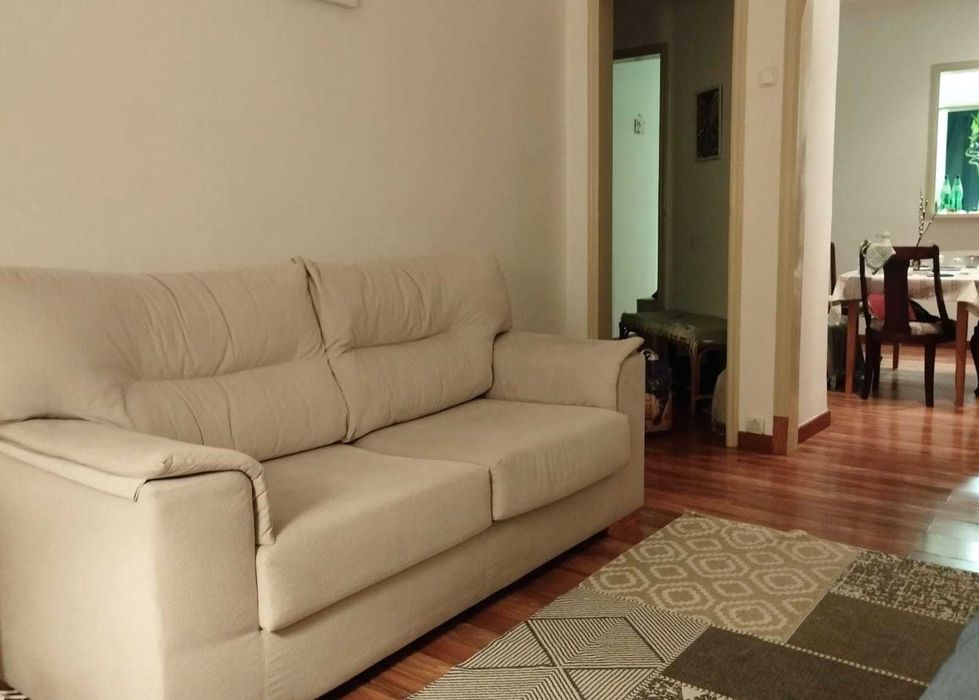 Sofa Beige - Bom estado