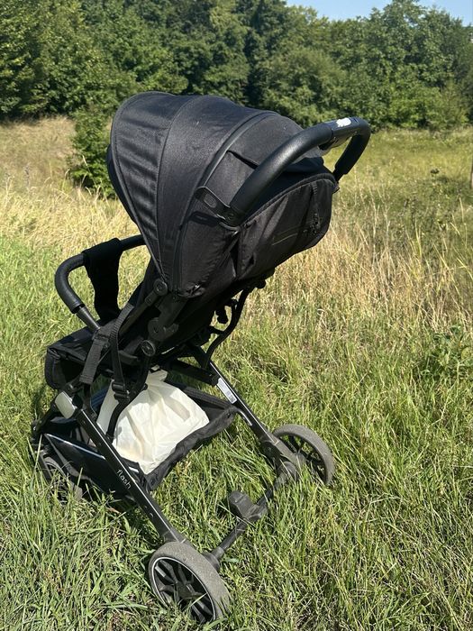 Коляска прогулянкова