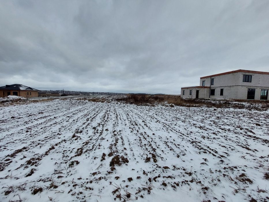 Ділянка під забудову.