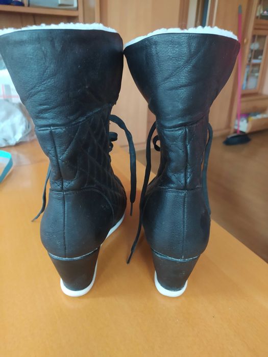 Botki zimowe na kożuszku czarne