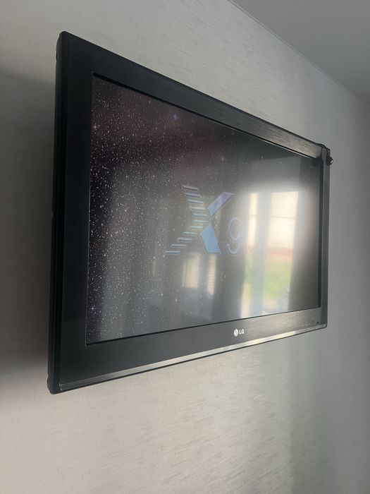 Телевізор LG 32 зі смарт tv із 3D