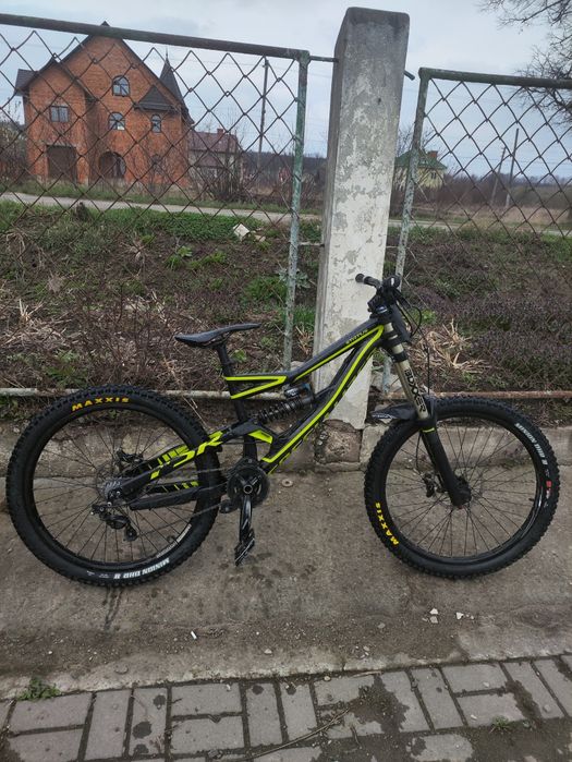 Деребан!! Specialized status 2 2014