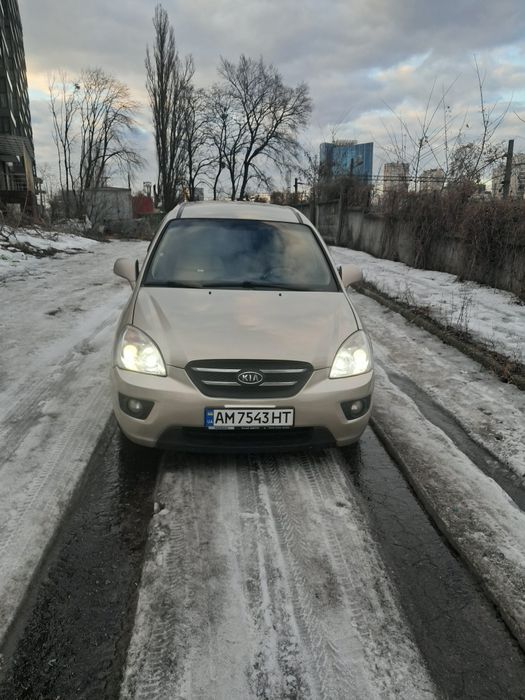 Kia.Carens ||| .