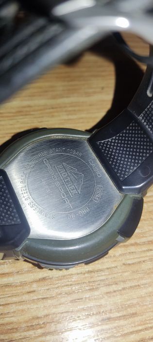 Продаются часы Casio pro trek на солнечных батареях
