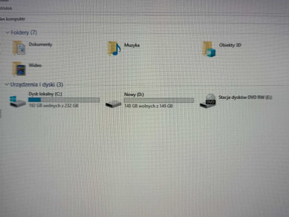 Komputer stacjonarny Intel Core i3  16 GB RAM  SSD 240 GB + HDD 160 GB  Windows 10
