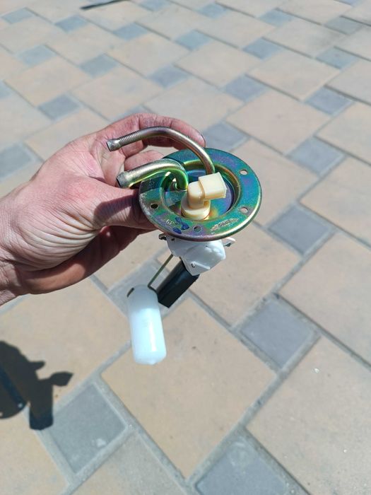 Датчик Уровня Топлива ВАЗ 2108-09  Новый Импортный Датчик Поплавок