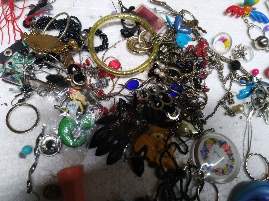 Akcesoria zegarki kolczyki