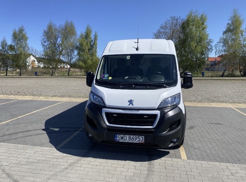 Wynajem busa PEUGEOT L3H2