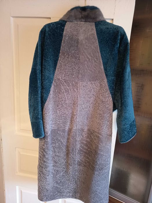 Продаж пальто з мутону. Гарний стан, підкладка з натуральної шкіри