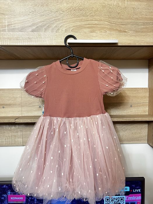 Сукня нарядна пишна ошатна святкова