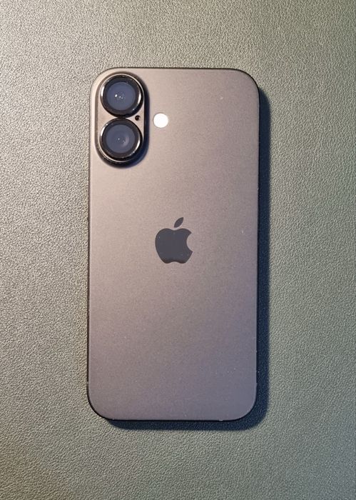 iPhone 16 Preto 256 GB – Excelente estado