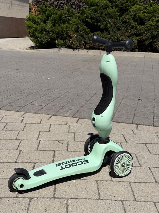 Scoot and ride plus kask