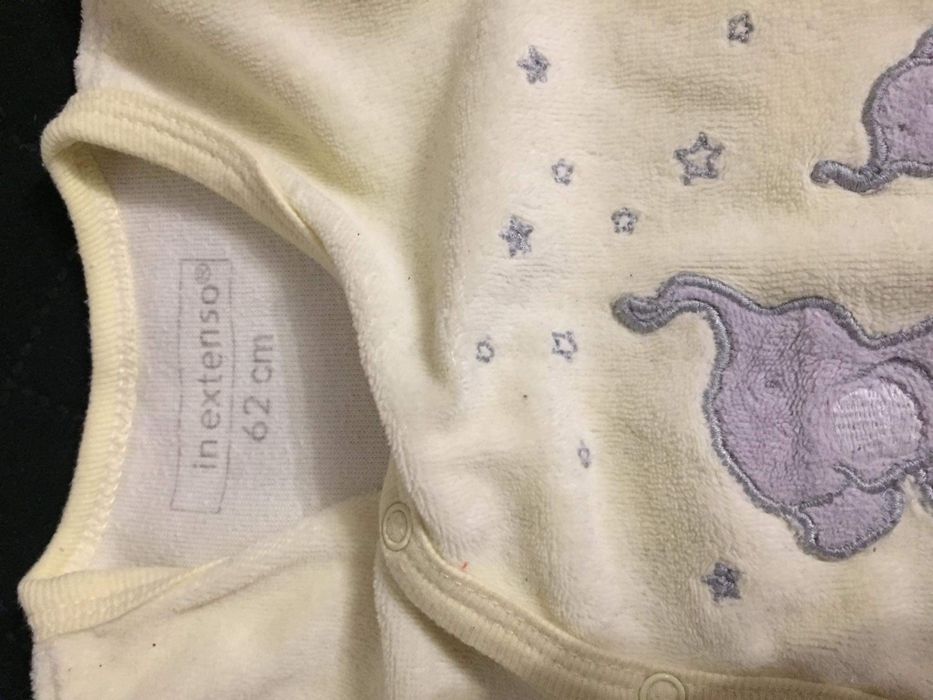 Spioch pajacyk do spania z weluru rozm 62 -2 sztuki