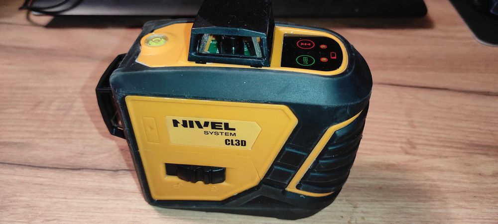 Laser krzyżowy Nivel System CL3D