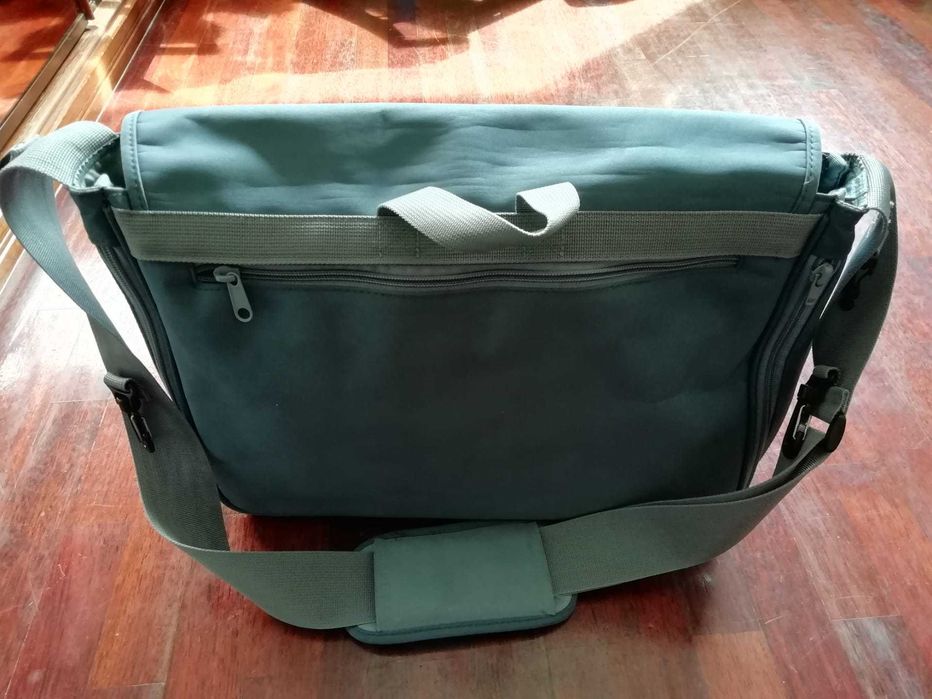 Mochila / mala / sacola