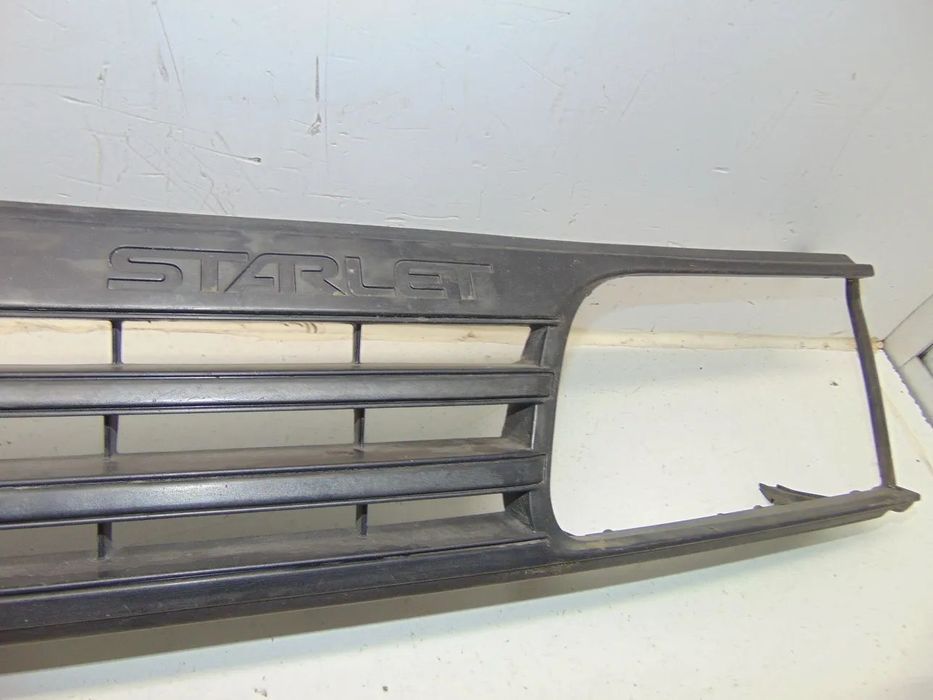Toyota Starlet EP 70 grelha/Chapa