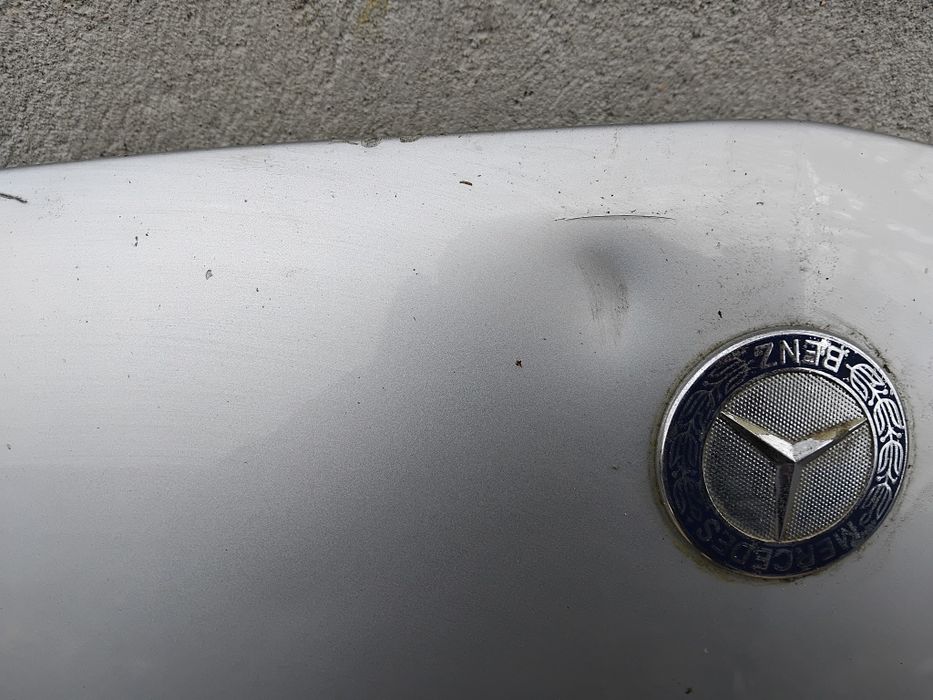 Maska pokrywa silnika Mercedes W204
