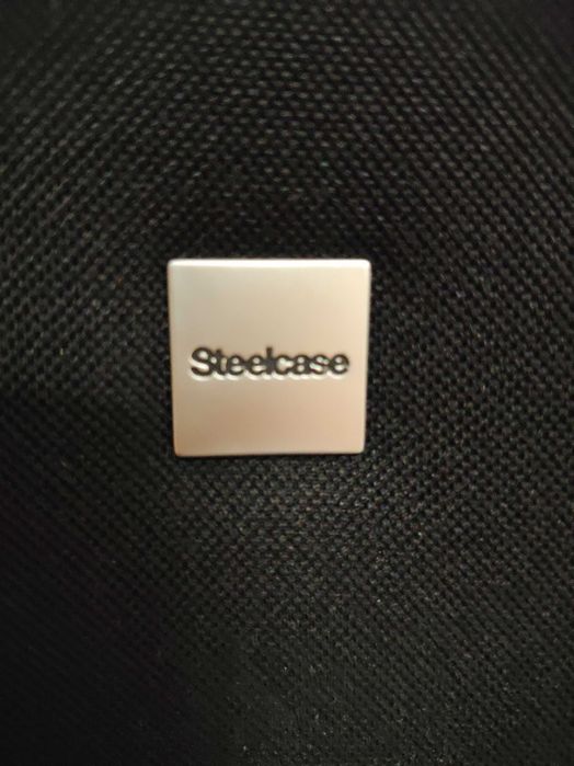 Steelcase Please V2 z zagłówkiem stan idealny