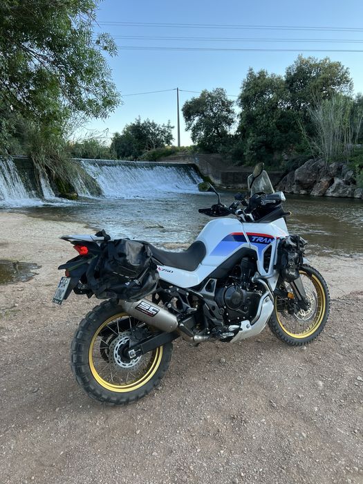Honda transalp 750