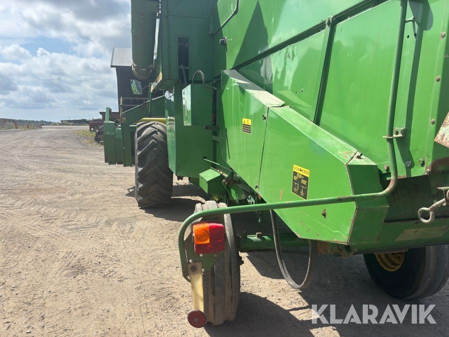 Продам  комбайн John Deere 955