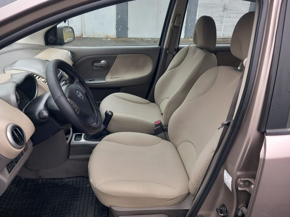 Nissan Note 1.4 benzyna, przebieg: 197000km, samochód garażowany.