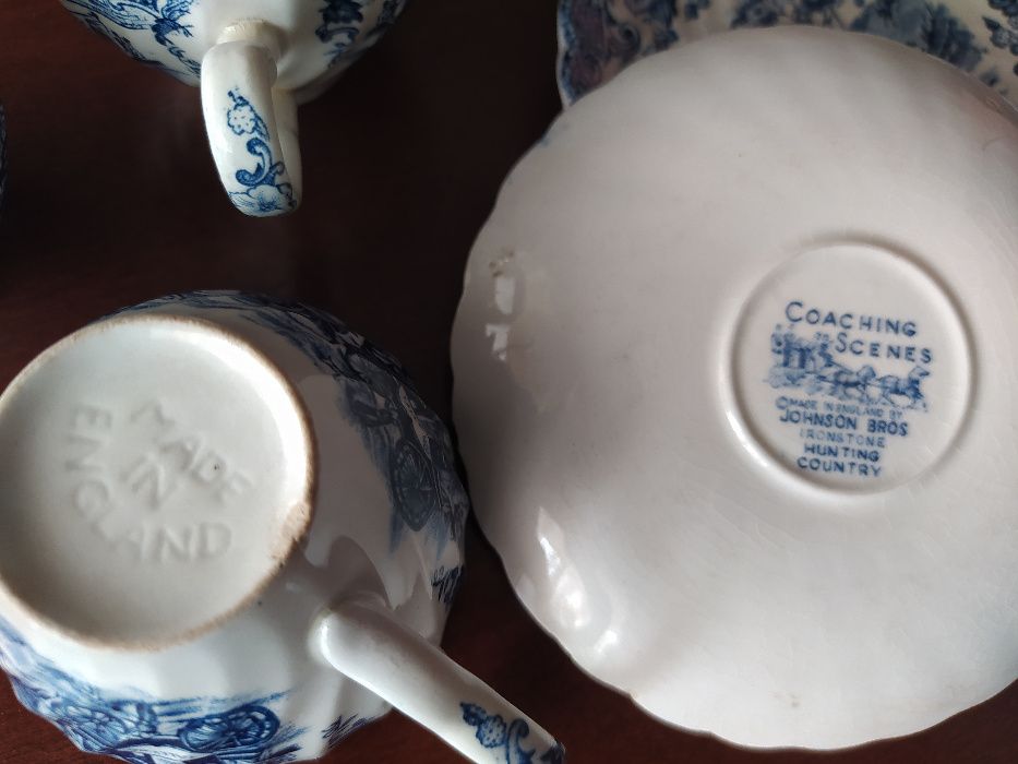 Chávenas e pires Johnson Bros, tema "hunting country"