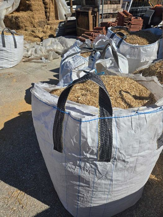 Palha triturada - GRÁTIS