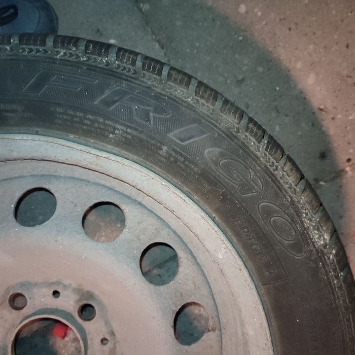 Opony zimowe  205/55 r16+ felgi 5x120