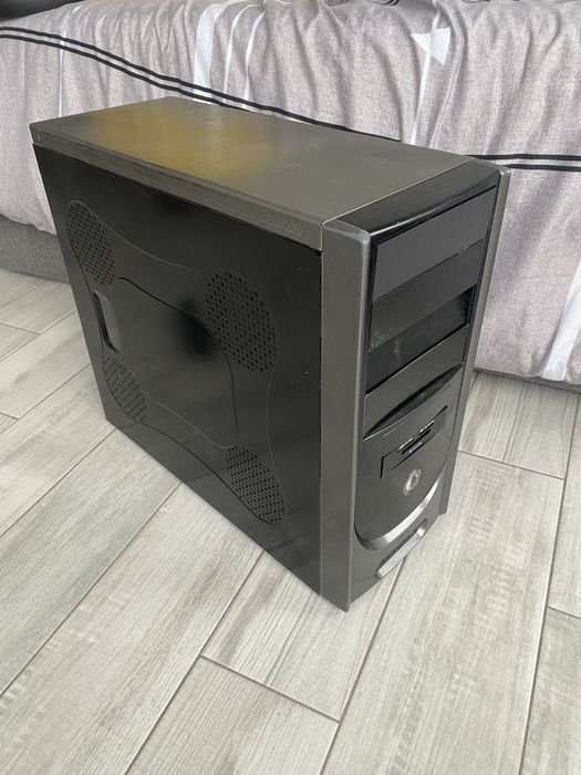 Офисный компьютер.