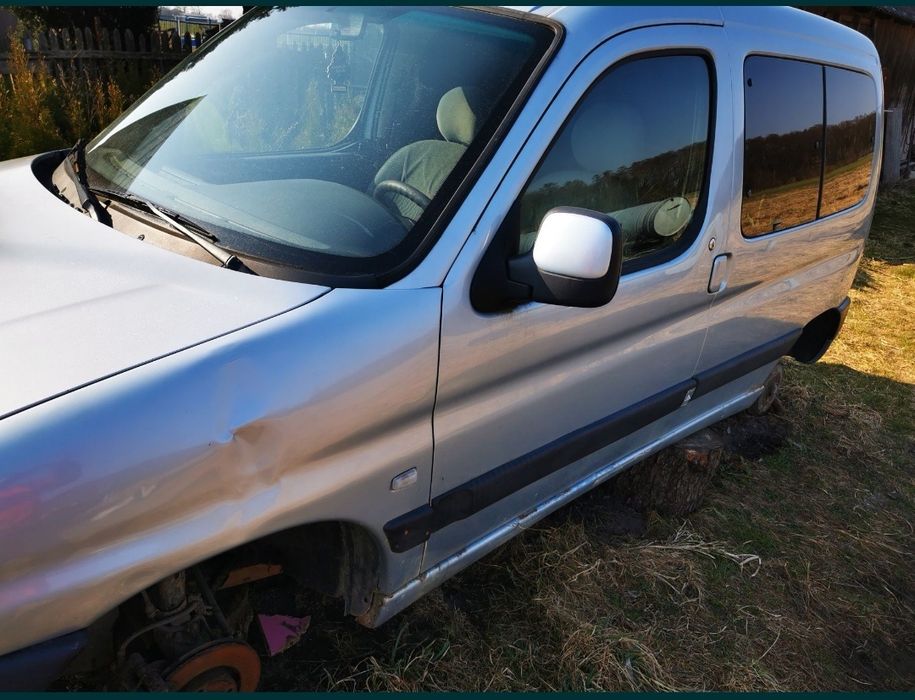 Partner/ Berlingo 1.9 cały na części

Istnieje możliwość wysyłki bądź