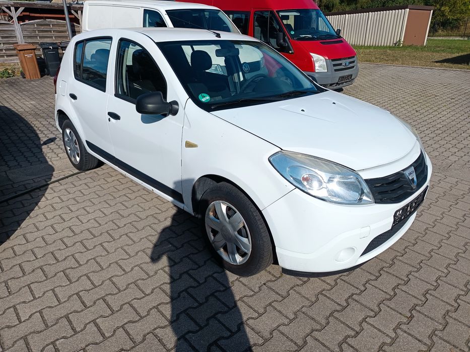 Dacia Sandero 1.4 benzyna 2010 rok z klimą