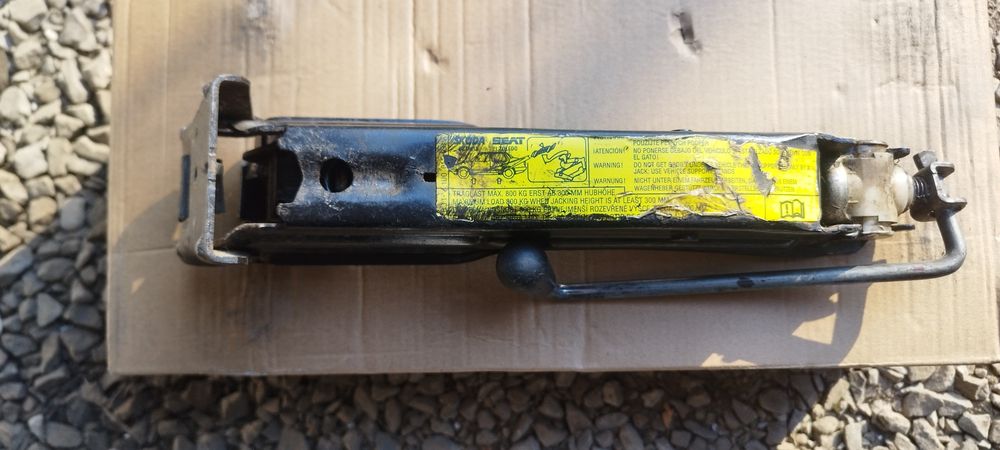 Домкрат шкода сеат оригінал