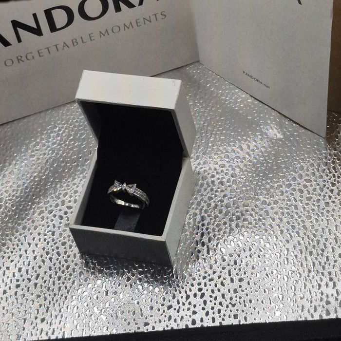 Anel Pandora Sparkling Bow Double-row