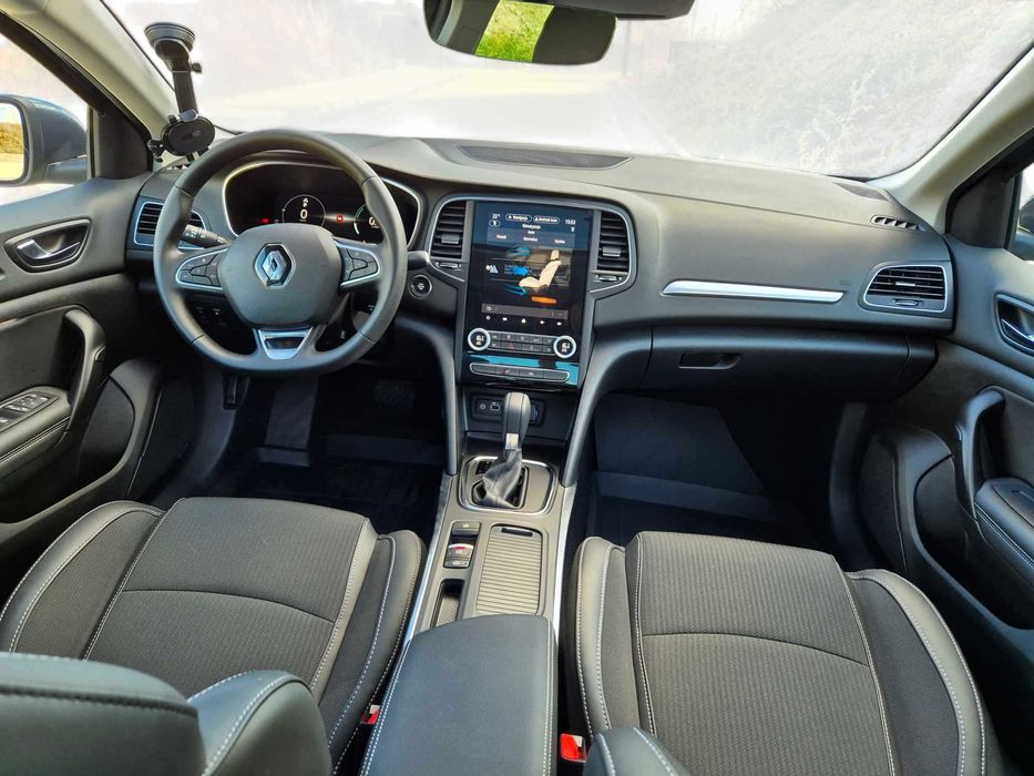 Wynajem samochodów osobowych Renault Megane Automat 3150 zł/msc