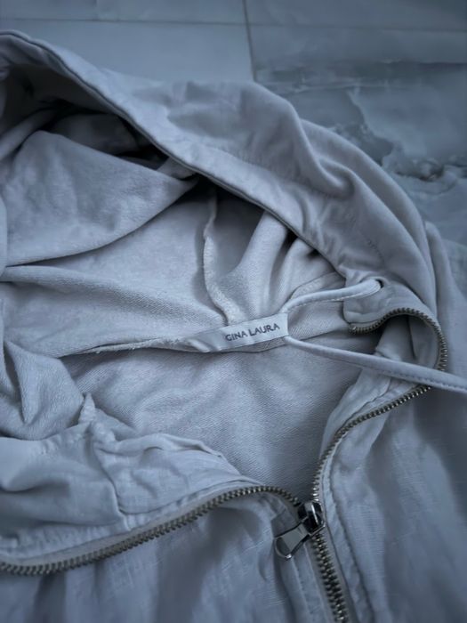 Архівна зіпка з цікавим фітом