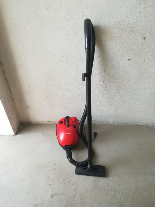 Aspirador vermelho