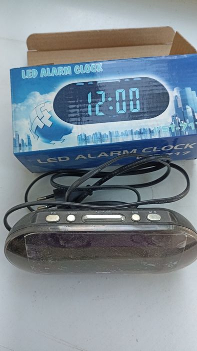 Настільний LED-годинник VST-717 з будильником