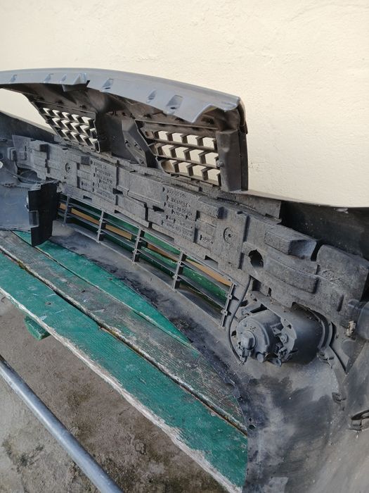 Zderzak do Renault scenic 2