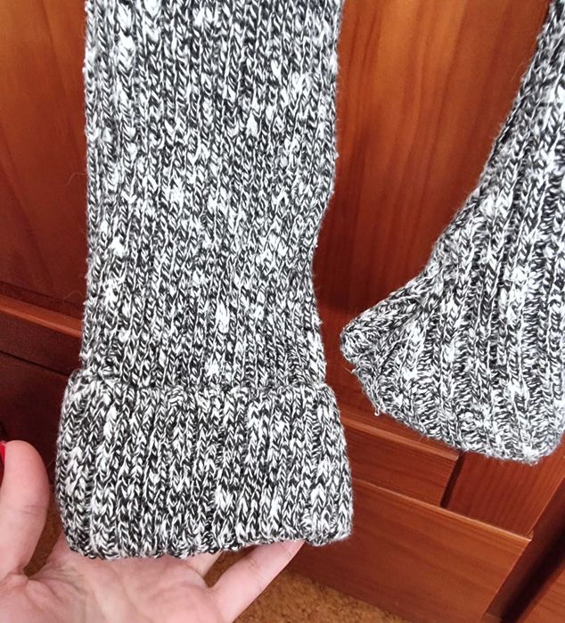 Camisola de malha com padrão em tons de cinzento/ preto, tamanho XS/ S