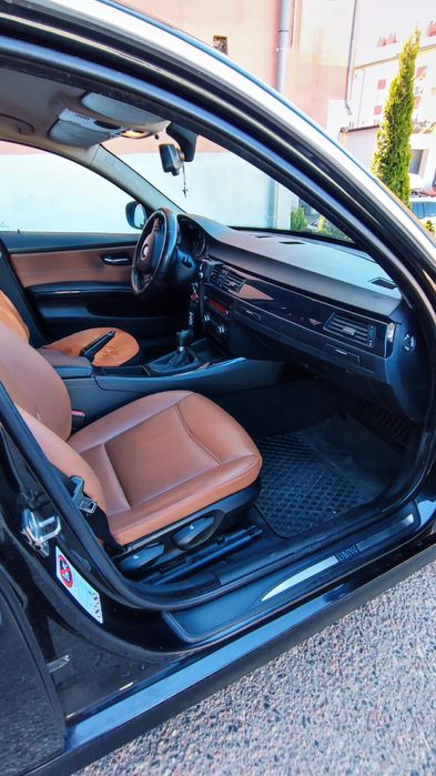 BMW Serii 3 E91 320d